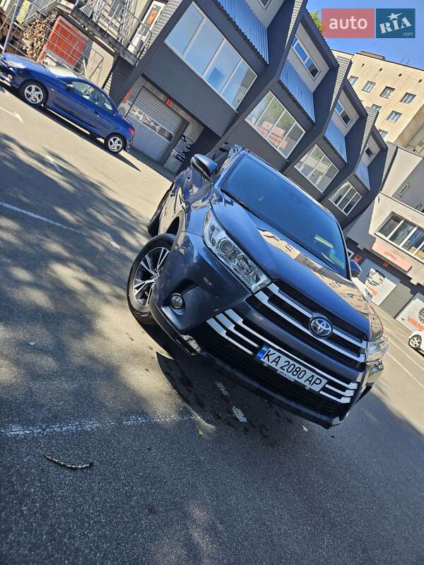 Toyota Highlander 2017