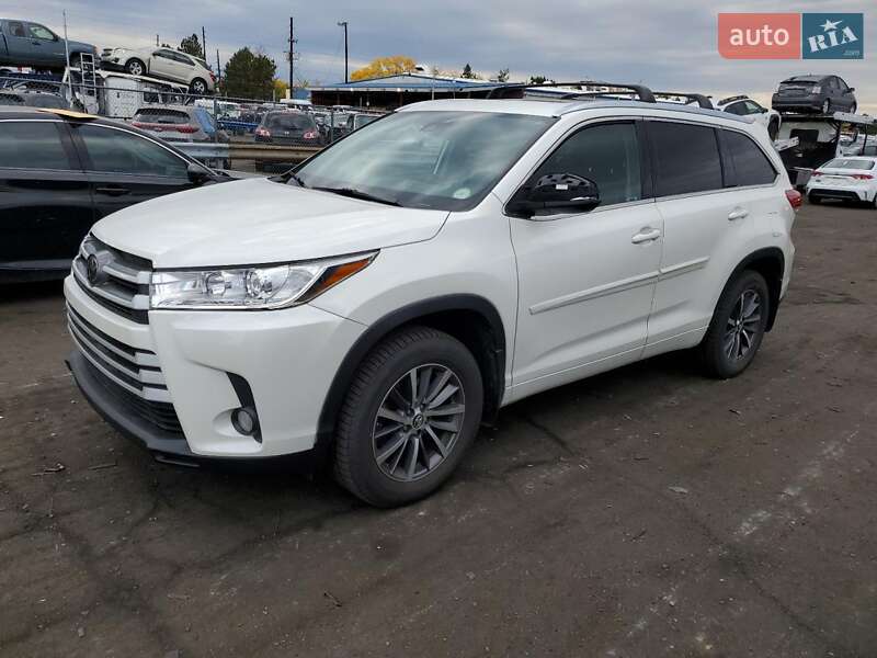 Toyota Highlander 2018
