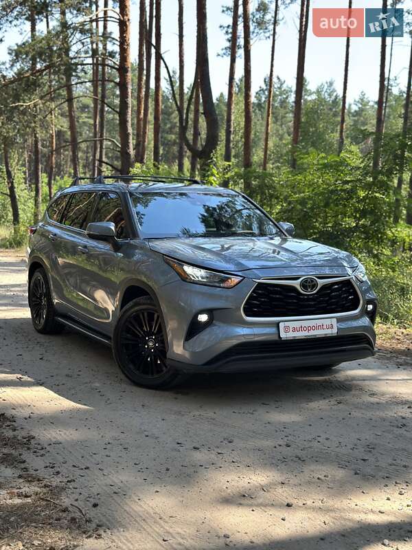 Toyota Highlander 2020
