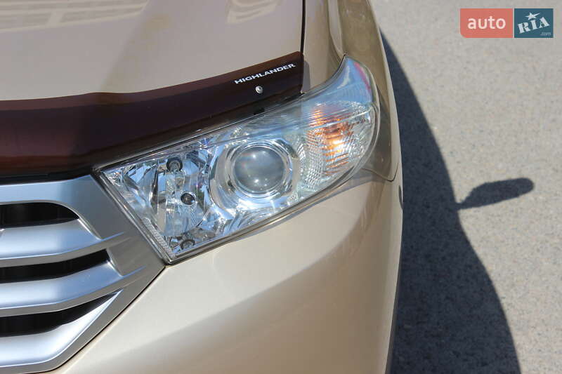 Внедорожник / Кроссовер Toyota Highlander 2011 в Днепре