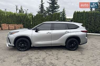 Позашляховик / Кросовер Toyota Highlander 2023 в 