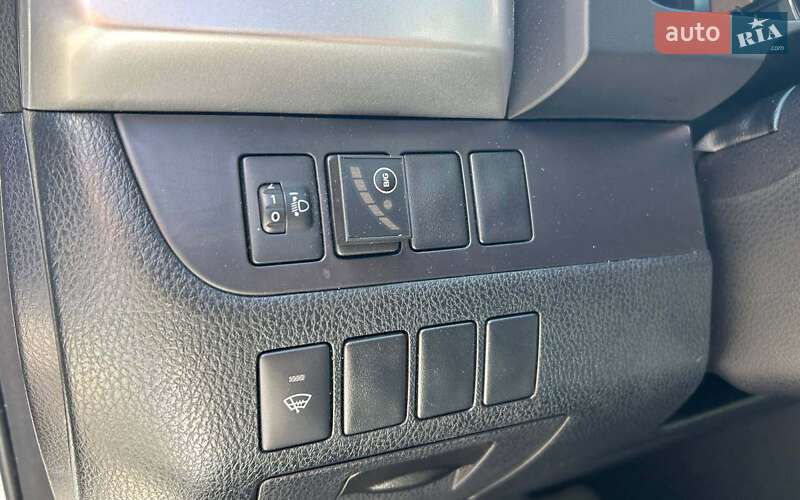 Внедорожник / Кроссовер Toyota Highlander 2015 в Черновцах