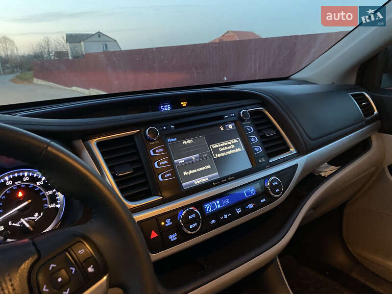 Позашляховик / Кросовер Toyota Highlander 2016 в Хмельницькому