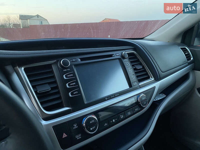 Позашляховик / Кросовер Toyota Highlander 2016 в Хмельницькому