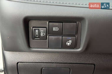 Позашляховик / Кросовер Toyota Highlander 2023 в 