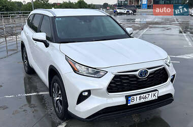 Позашляховик / Кросовер Toyota Highlander 2023 в 