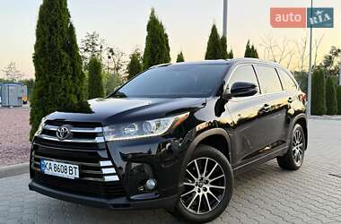 Внедорожник / Кроссовер Toyota Highlander 2018 в Киеве