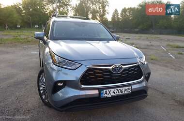 Внедорожник / Кроссовер Toyota Highlander 2021 в Харькове