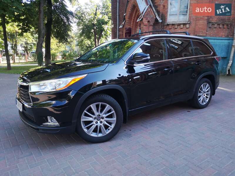 Toyota Highlander 2016
