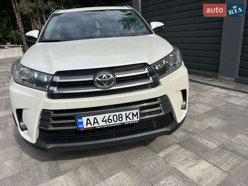 Toyota Highlander 2018