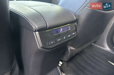 Внедорожник / Кроссовер Toyota Highlander 2022 в 