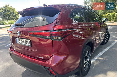 Внедорожник / Кроссовер Toyota Highlander 2022 в 