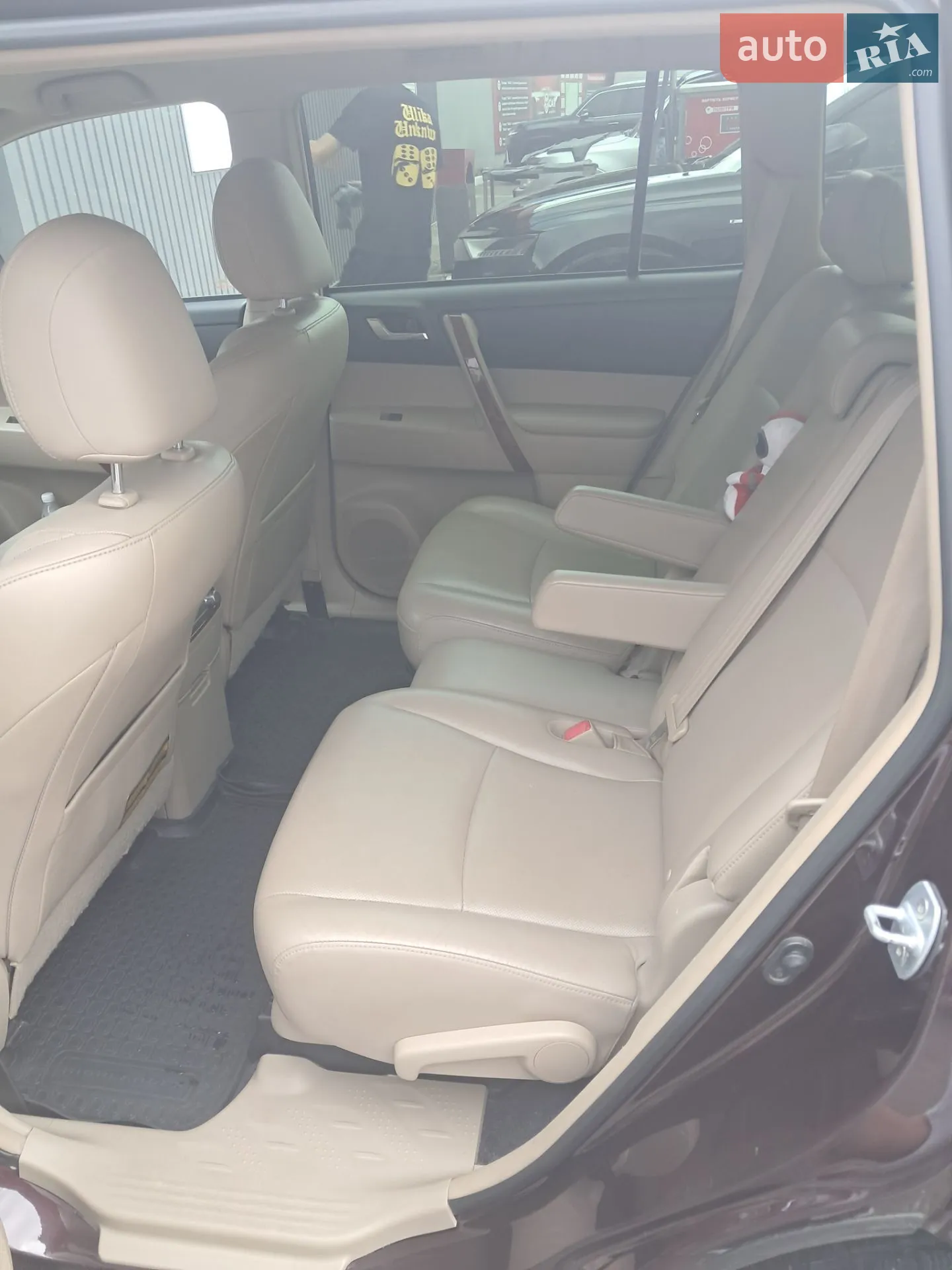 2011 Toyota Highlander - мініатюра 21