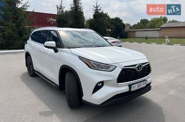 Внедорожник / Кроссовер Toyota Highlander 2025 в 