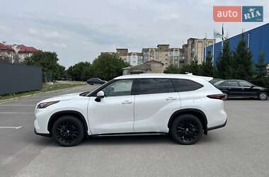 Внедорожник / Кроссовер Toyota Highlander 2025 в 