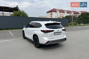 Внедорожник / Кроссовер Toyota Highlander 2025 в 