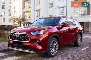 Позашляховик / Кросовер Toyota Highlander 2021 в Івано-Франківську