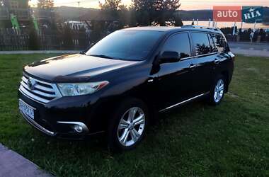 Внедорожник / Кроссовер Toyota Highlander 2011 в Черновцах