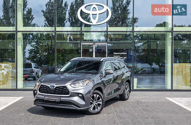 Внедорожник / Кроссовер Toyota Highlander 2024 в Днепре