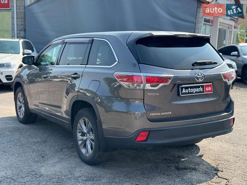 Внедорожник / Кроссовер Toyota Highlander 2014 в Виннице фото 12 Внедорожник / Кроссовер Toyota Highlander 2014 в Виннице