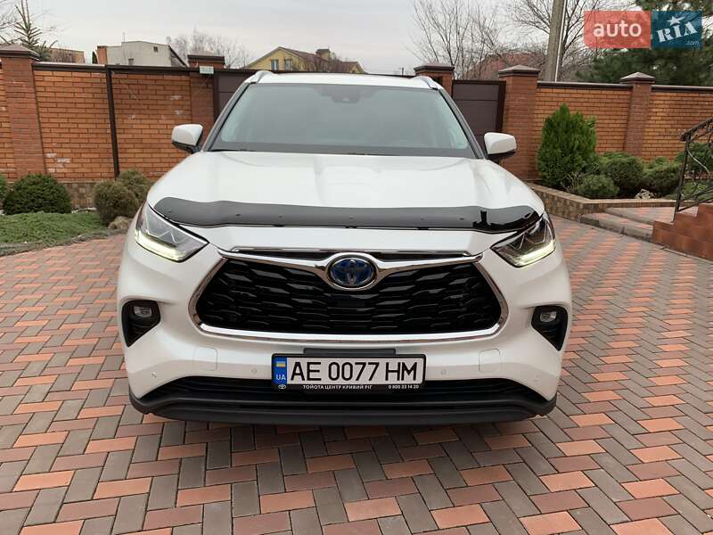 Позашляховик / Кросовер Toyota Highlander 2020 в Кривому Розі