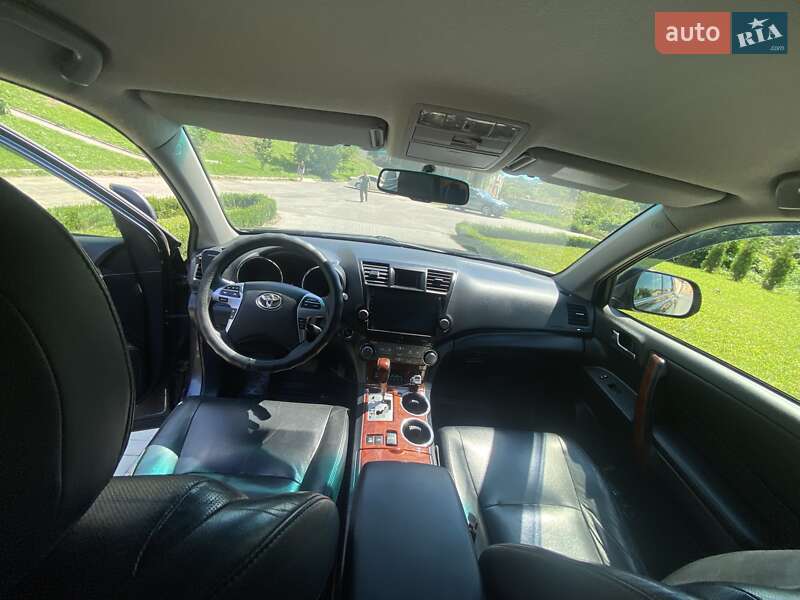 Позашляховик / Кросовер Toyota Highlander 2012 в Умані фото 16 Позашляховик / Кросовер Toyota Highlander 2012 в Умані