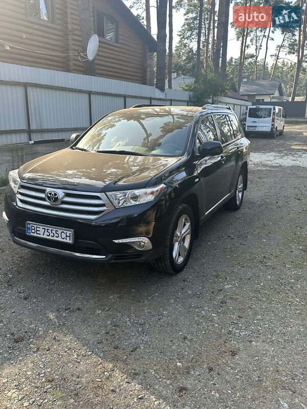 Внедорожник / Кроссовер Toyota Highlander 2010 в Киеве