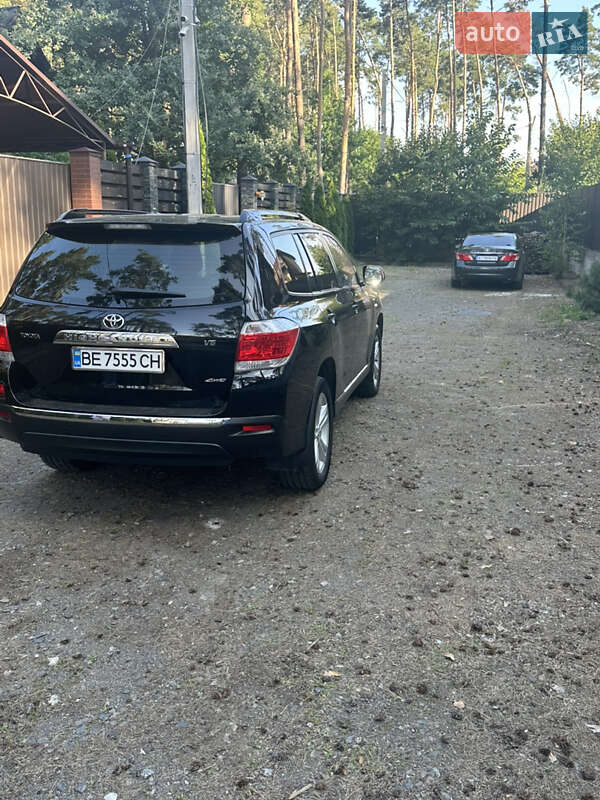 Внедорожник / Кроссовер Toyota Highlander 2010 в Киеве