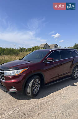 Позашляховик / Кросовер Toyota Highlander 2014 в Чернігові