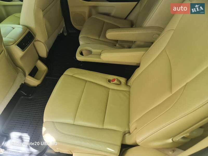 Внедорожник / Кроссовер Toyota Highlander 2015 в Измаиле фото 27 Внедорожник / Кроссовер Toyota Highlander 2015 в Измаиле