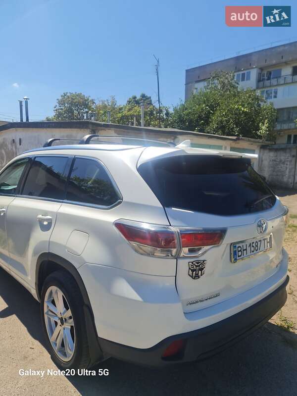Внедорожник / Кроссовер Toyota Highlander 2015 в Измаиле фото 40 Внедорожник / Кроссовер Toyota Highlander 2015 в Измаиле