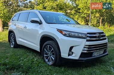 Позашляховик / Кросовер Toyota Highlander 2018 в Івано-Франківську
