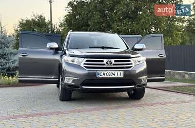 Внедорожник / Кроссовер Toyota Highlander 2011 в Гайвороне