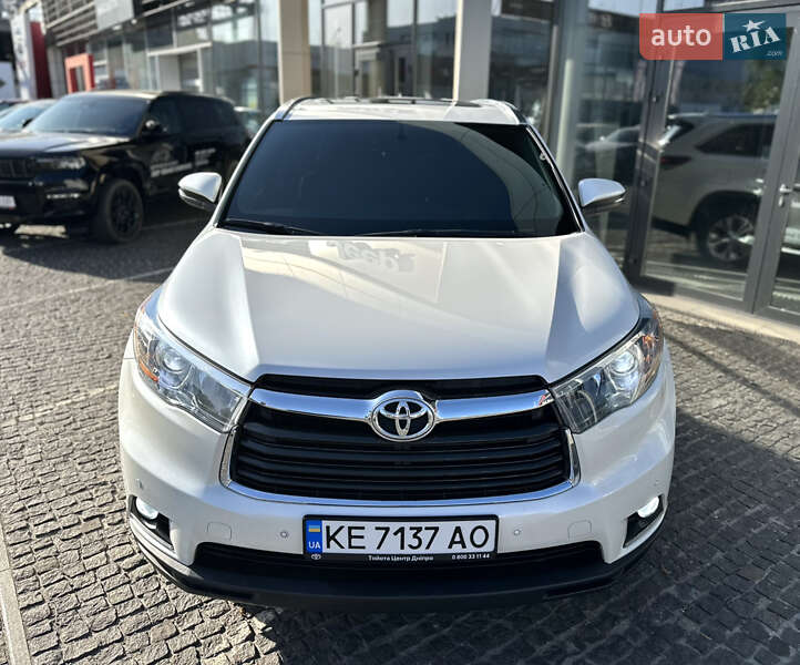 Внедорожник / Кроссовер Toyota Highlander 2014 в Днепре фото 3 Внедорожник / Кроссовер Toyota Highlander 2014 в Днепре