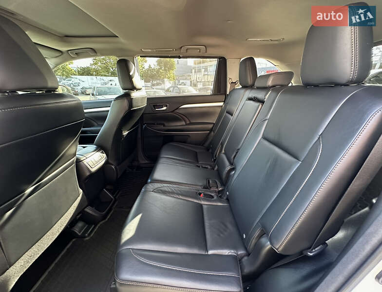 Внедорожник / Кроссовер Toyota Highlander 2014 в Днепре фото 16 Внедорожник / Кроссовер Toyota Highlander 2014 в Днепре