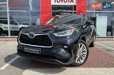 Внедорожник / Кроссовер Toyota Highlander 2024 в Виннице
