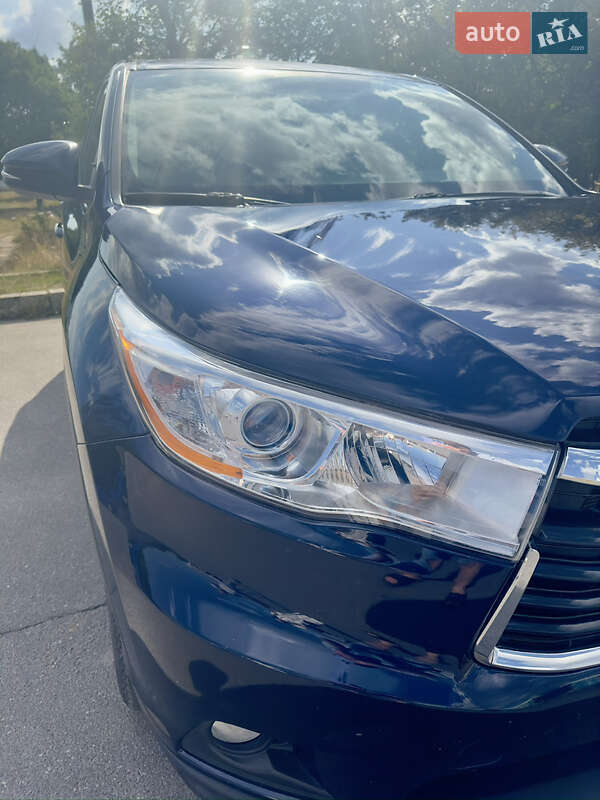 Внедорожник / Кроссовер Toyota Highlander 2015 в Виннице фото 4 Внедорожник / Кроссовер Toyota Highlander 2015 в Виннице