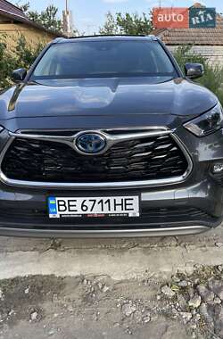 Внедорожник / Кроссовер Toyota Highlander 2022 в Николаеве