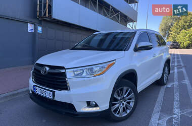 Позашляховик / Кросовер Toyota Highlander 2016 в Києві