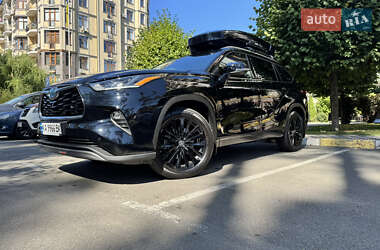 Внедорожник / Кроссовер Toyota Highlander 2024 в Ирпене
