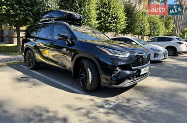 Внедорожник / Кроссовер Toyota Highlander 2024 в Ирпене