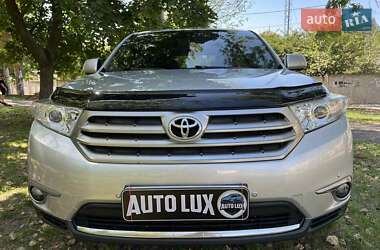 Внедорожник / Кроссовер Toyota Highlander 2012 в Запорожье