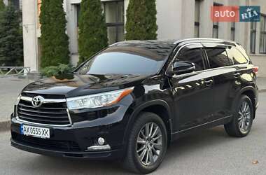 Внедорожник / Кроссовер Toyota Highlander 2014 в Краснограде