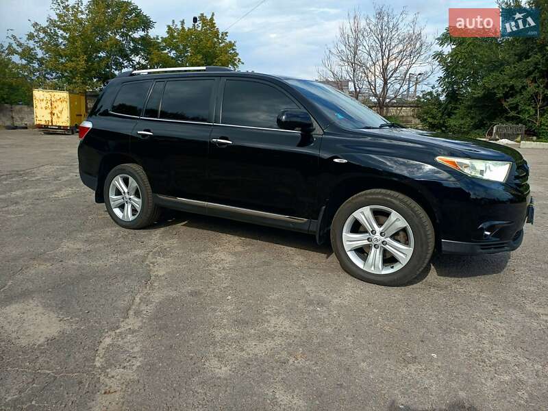 Toyota Highlander 2011