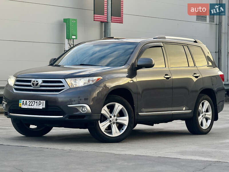 Toyota Highlander 2013