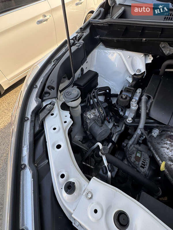 Внедорожник / Кроссовер Toyota Highlander 2015 в Киеве фото 16 Внедорожник / Кроссовер Toyota Highlander 2015 в Киеве