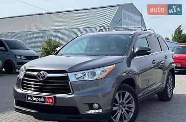 Позашляховик / Кросовер Toyota Highlander 2016 в Львові