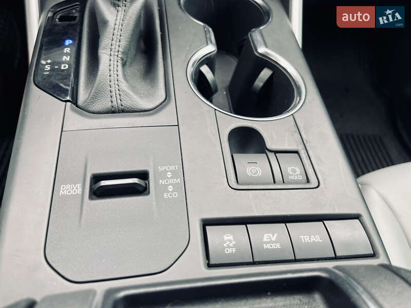 Позашляховик / Кросовер Toyota Highlander 2022 в Одесі