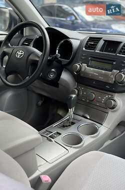 Внедорожник / Кроссовер Toyota Highlander 2007 в 