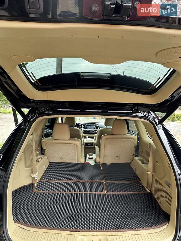 Внедорожник / Кроссовер Toyota Highlander 2015 в Львове фото 18 Внедорожник / Кроссовер Toyota Highlander 2015 в Львове